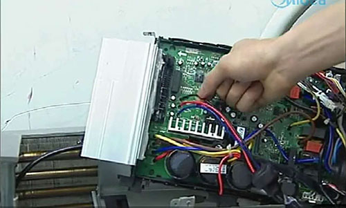 乌伊岭美的空调电话是多少